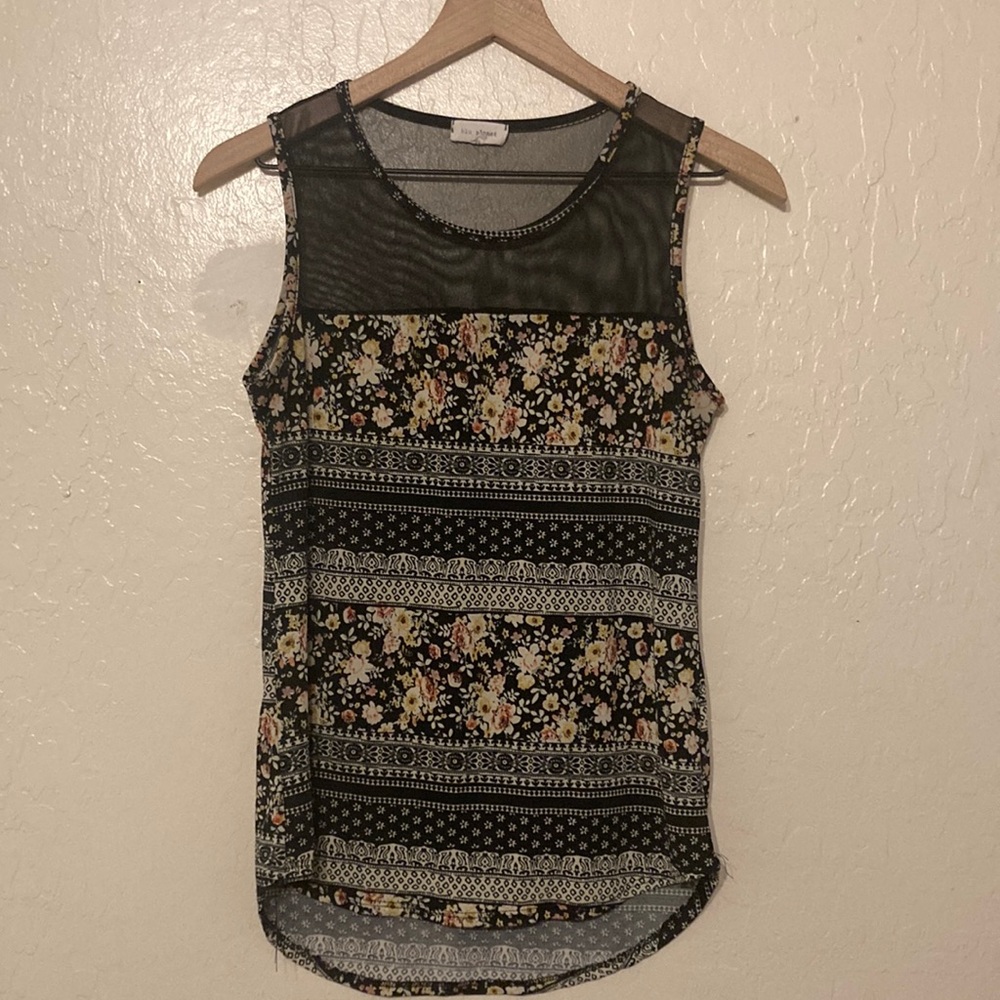 Elegant Floral Sleeveless Blouse